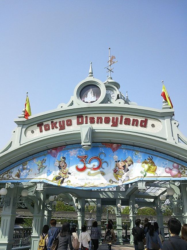ディズニーは平日行くに限るんです 東京ディズニーリゾート 千葉県 の旅行記 ブログ By Ponkokkoさん フォートラベル
