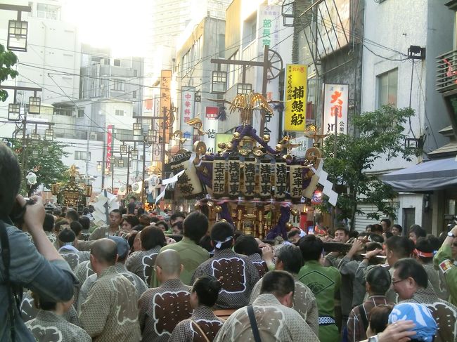 三社祭りに遭遇！　半日でも濃かった浅草散策