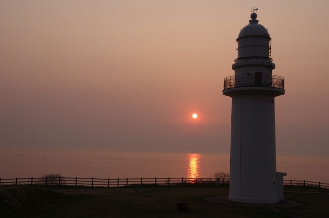 道南といえば函館・大沼の大観光地を思い浮かべますが、函館からちょっと外れて津軽海峡と対峙する西側の渡島半島と東側の亀田の両半島をぐるっと巡ってみることにしました。その1は亀田半島先端にあるにある恵山(えさん)を紹介します。