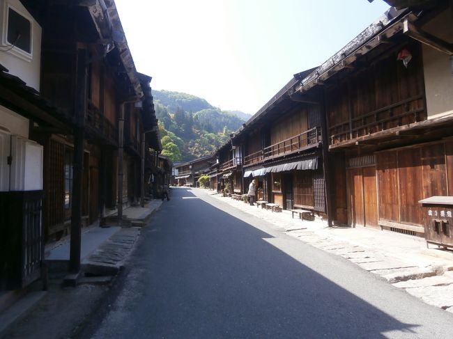 八ヶ岳ウルトラマラソン参加する際に、せっかくなので前日は中山道の宿場町の風景を楽しんできました。<br />妻籠・奈良井ともに、町並みがよく保存されていて、歩き応えがありました。