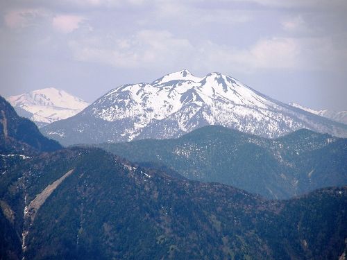 百名山・霊峰男体山に登る・・・②山頂からの眺望と下山』日光