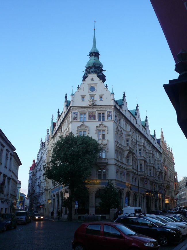 2010年以来２度目のプラハ探訪。<br />メインの目的は音楽鑑賞なのですが<br />とりあえずホテルネタから。