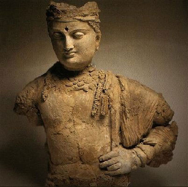ウズベキスタン南部の都市、テルメズには、その昔仏教文化が栄えていました。いまでは、仏教文化遺跡の発掘調査が行われています。