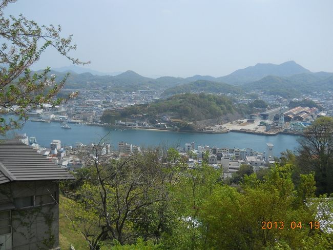 尾道でタイ料理を食べに行く事になりました。<br />せっかくなので千光寺公園や尾道の散策もして見ました。<br />坂道が多くて、結構ハードなぶらり出した。