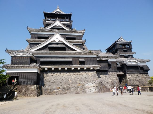 2013年のGWは長崎、熊本、福岡の九州北部を周遊しました。熊本、福岡は15年ぶり、長崎へは18年ぶりになります。<br /><br />熊本では日帰りで阿蘇山と市内の熊本城を観光しました。絶好の天気の中の阿蘇山の各山と中岳火口は絶句するほど素晴らしい光景でした。また壮大な熊本城にも圧倒されました。