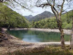 新緑の綺麗な刈込湖切込湖ハイキング