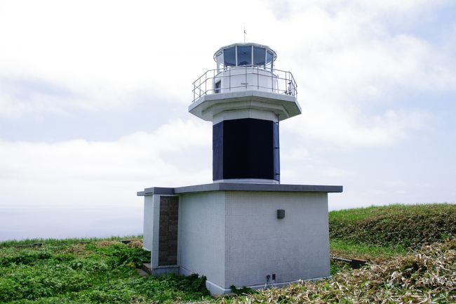 桃岩コースをツバメ山から元地灯台、秘密の花園、そして知床まで歩きます。<br /><br />次に桃台、猫台へ移動して、メノウ石拾いや地蔵岩を見に。<br /><br /><br />そして思いがけないお誘いがありました。