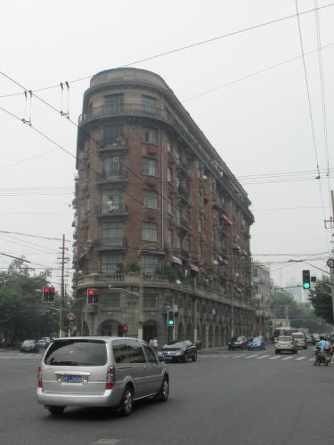 上海の石庫門住宅・武康大楼