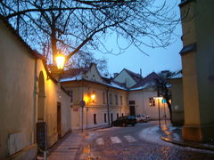 2005年大晦日～2006年お正月　雪のプラハ　展示作品のレベル高い美術工芸博物館は　お勧め。