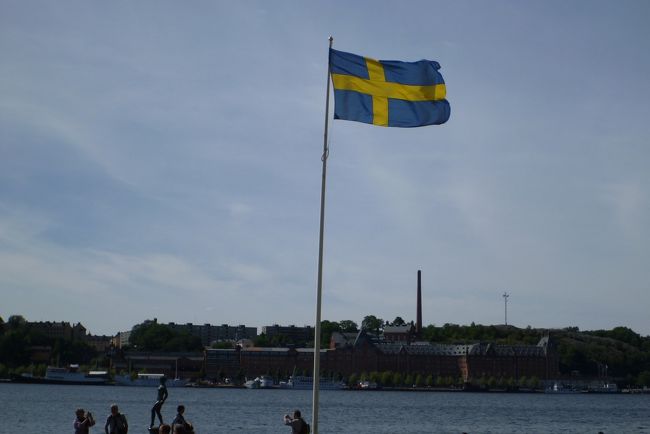 真夏の北欧<br />ノルウェーでフィヨルドツアーの後は船でコペンハーゲンへ行き。<br />少々、観光後、X2000でコペンハーゲンからストックホルムまで電車の旅です。<br />そして最終日にヘルシンキでのトランジットの時間を利用してヘルシンキも少しだけ観光して帰ってきました。