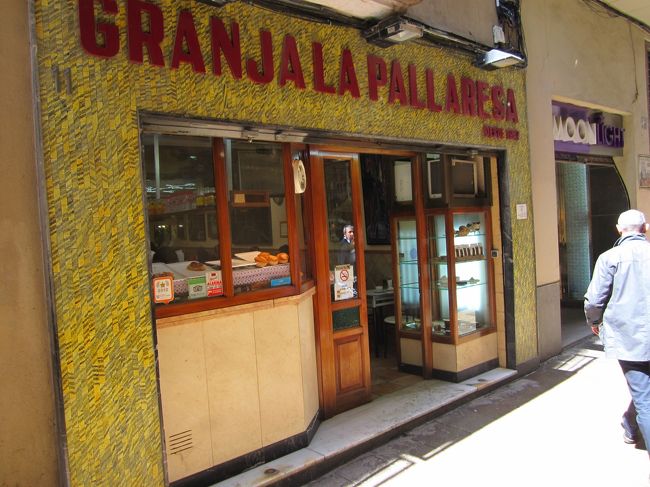 GRANJALA PALLARESA<br />スペイン名物の「Chocolate con Churros（チョコラテ・コン・チュロス）」にトライ<br />ここは、創業1947年で歴史を感じさせます。