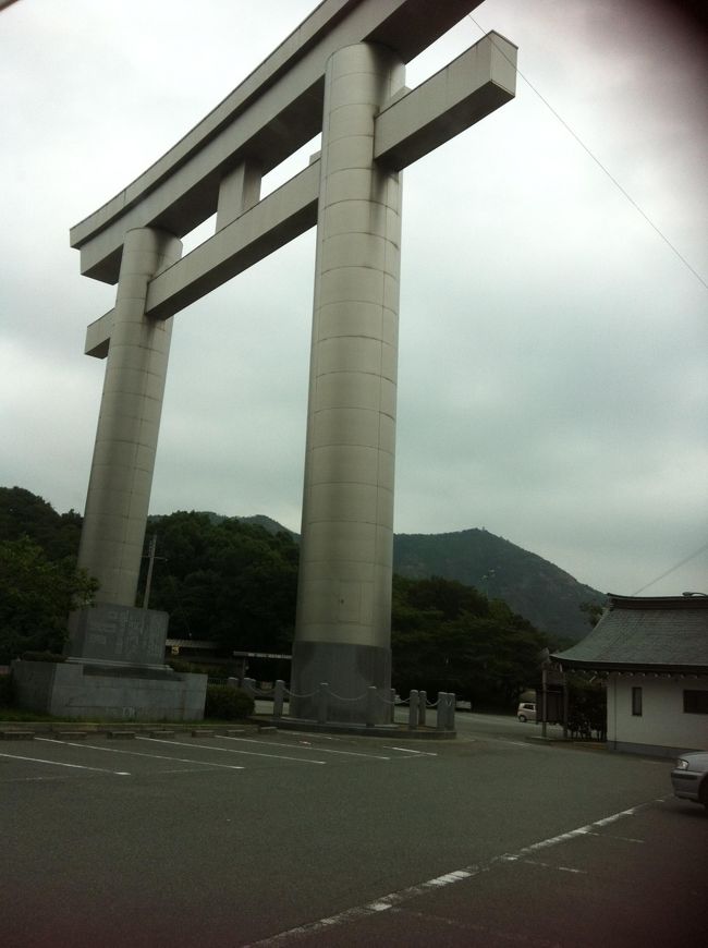 朝一番で鹿島神社へ向かいました。<br />健康祈願の為に行ってきました。<br />いつも節目には参っている神社です。<br />もちろん初詣も毎年来ます。悩みがある時や願いがある時にも来ます。<br />一願成就の神社みたいなので、欲張ってはいけません。たぶん、、<br />