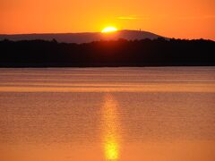 夏の道北・原生花園巡りの旅【１】～シブノツナイ湖の夕日～