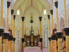 平戸島-4　聖フランシスコ・ザビエル記念教会　堂内拝観　☆ゴシック様式で天高く
