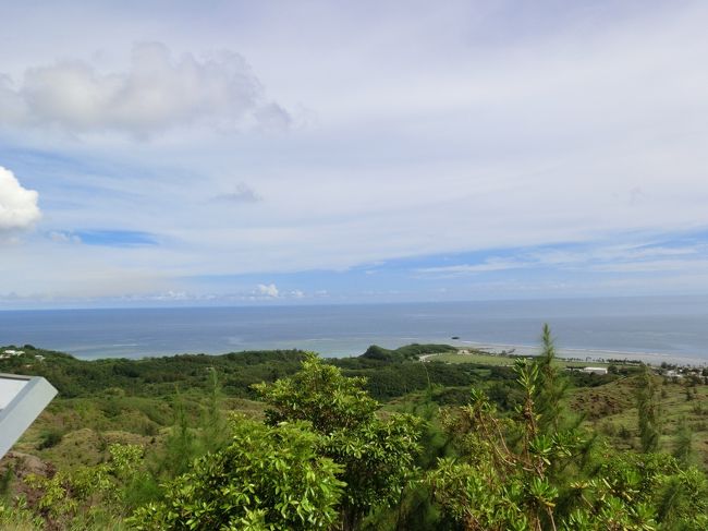 数ヶ月前から準備していた沖縄旅行が、パパの一声で急きょグアムに^^;<br />みなさんにいろいろ教えていただき、初めてのグアム旅行4泊5日に行ってきました♪<br />LOOKJTBわいわいファミリーグアム、オンワード泊です<br />みなさんに教えてもらってうまくいったこと、それでも失敗したこと、参考にしていただければとおもいます^^