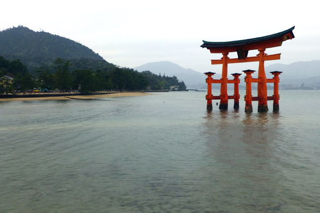 ぐるっと旅の1日目 安芸の宮島は雨だった 宮島 厳島神社 広島県 の旅行記 ブログ By Z32さん フォートラベル