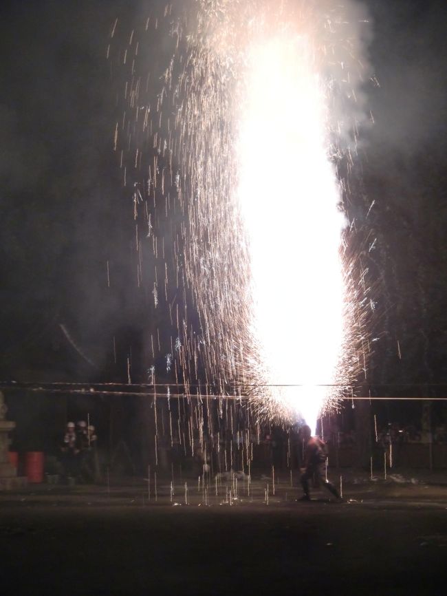 手筒花火発祥の地　豊橋祇園祭　花火大会　二日間に行きました。<br />手筒花火を見れると思ってましたが・・・