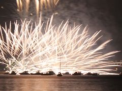 海に映える花火（岸和田）