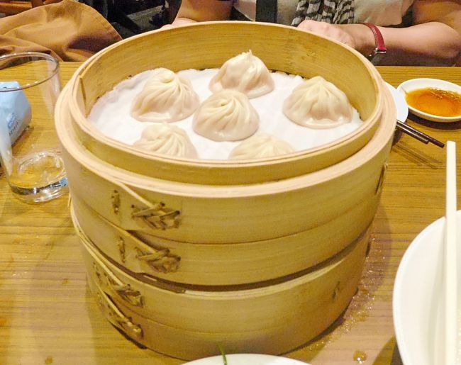 2013.7台北職員旅行6-小龍包の鼎泰豊復興店，観光バスで菁桐経由で平渓へ．