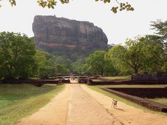 ダンブッラの石窟寺院・シーギリヤ・ロック