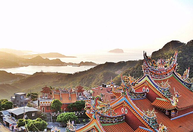 今回はビーチではなく、<br />今までトランジットで空港のみしか来たことのなかった台北に行きました。<br />出発2日前にようやくExpediaで予約。久々の個人手配旅行です。<br /><br />期間中、気温40℃オーバーの日もあり、街歩き苦手なんですが・・<br /><br />ゆっくり台北の人と街を楽しんできました。<br /><br />良い人多かったです。