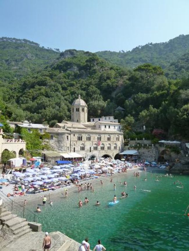 優雅な夏バカンス　イタリア・東リビエラの旅♪　Ｖｏｌ１４１（第１２日目午前）　☆サン・フルットゥオーゾ(S.Fruttuoso)：美しいビーチで優雅に過ごす♪