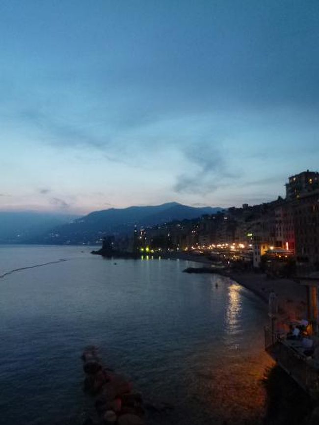 優雅な夏バカンス　イタリア・東リビエラの旅♪　Ｖｏｌ１７３（第１４日目夜）　☆カモーリ：最後のディナーは素晴らしい夕陽を眺めながら♪