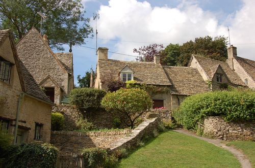 電車とバスでBiburyへ♪』コッツウォルズ地方(イギリス)の旅行記