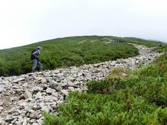 「岳」のロケ地　西穂高岳独標に登る