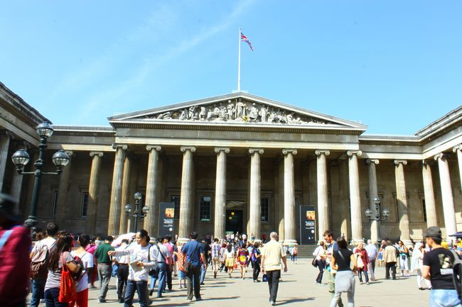 ロンドン滞在２日目、８月２１日（水）は、<br />市内街歩きです。<br />ゆるりといきたいところですが、<br />結構歩きました。<br /><br />グリニッジ、バッキンガム宮殿、<br />大英博物館、アビイロード編です。