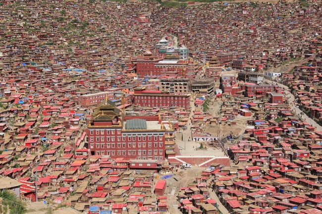 東チベット　カムの旅（９）～ラルンガル・ゴンパ　前編～