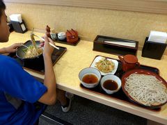 ０５．東京湾大華火祭を見る銀座１泊　小諸そば 新橋店の朝食