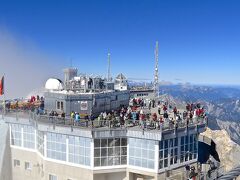 ドイツアルプス最高峰ツークシュピッツェから眺めた３６０度の絶景！　〈ドイツ山岳地方ドライヴと山歩き＞【前】