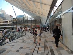 東京駅グランルーフを訪れる・・ペデストリアンデッキを歩く