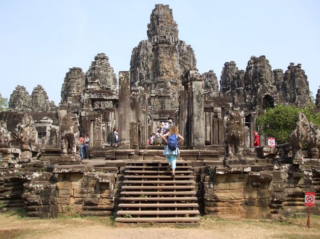 2008年2月8日から12日まで、タイ・ラオス・カンボジアを旅行した旅行記です。