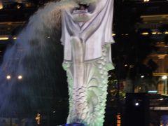（５）シンガポールのシンボル　マーライオン　と　ランドマークのマリーナベイサンズの光と水のショー　−　９月　２０１３年