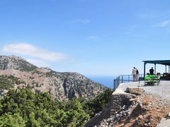 クレタ島の渓谷ドライブ。