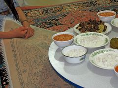 2013.8トルコの友人の実家を訪ねて17-Turhalのアパート，友人の実家で夕食，友人の兄の靴屋さん