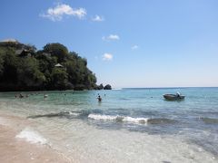 空と海の青さと隠れビーチ。。。ウルワツを巡る（バリ島３日目）