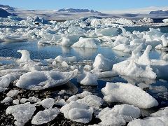 ★秋のアイスランド車旅（１６）氷河が大西洋と出会うヨークルスアゥルロゥン氷河湖へ