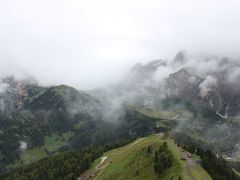 ドロミテ西側を巡る一人旅Part3(雨の中のハイキング Selva Gardena～Passo Sella)