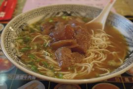 台北旅行2013　3-2　水晶餃と牛筋牛肉麺