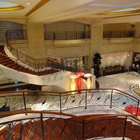 (10) 改装中でしたが、買い物、食事に便利なホテル　ロイヤル　プラザ　オン　スコッツ　ホテル　シンガポール　−　９月　２０１３年
