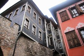 2011秋、ブルガリア等・東欧旅行記(21/52)：プロヴディフ、旧市街・エレナ教会、ゲオルギアディ・ハウス