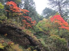 2012年　10月　　雨上がりの関東パワースポット「榛名神社」で七福神探しと初秋の鞍掛岩の紅葉