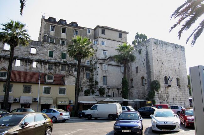 　世界文化遺産のトロギルの旧市街散策の締め括りです。トロギルで泊ったメデナ・ホテルも紹介します。