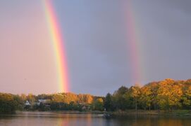 2012秋、バルト三国旅行記(37/40)：10月12日(14)：リトアニア、カウナス、トラカイ城、雨上がりの二重の虹