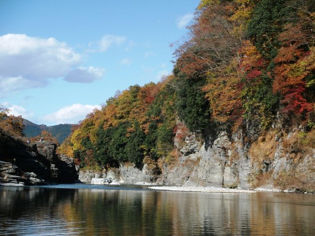 丁度、日本に帰って来るのが関東では紅葉の時期?<br />ならば折角なんで綺麗に色づく景色を眺めに<br />オマケのプチ旅行しちゃいましょー♪<br /><br />と、埼玉は長瀞へチョコッと遠征すてみますただ。