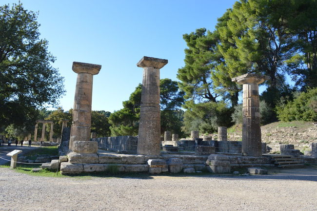 クルーズ６日目 最後の寄港地「カタコロン」<br />古代ギリシアの都市で古代オリンピックが行われた「オリンピア遺跡」を観光。近代オリンピックで用いる聖火の採火式が行われる場所としても有名な遺跡。