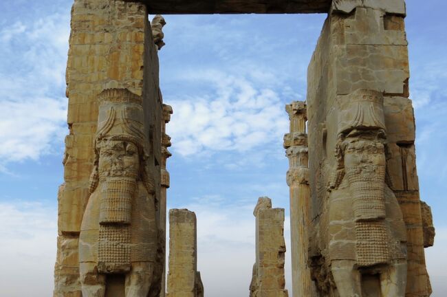 2012秋、イラン旅行記(19/56)：11月19日(2)：ペルセポリス(1)：クセルクセス門、東・西門、牡牛像、人面獣神有翼像